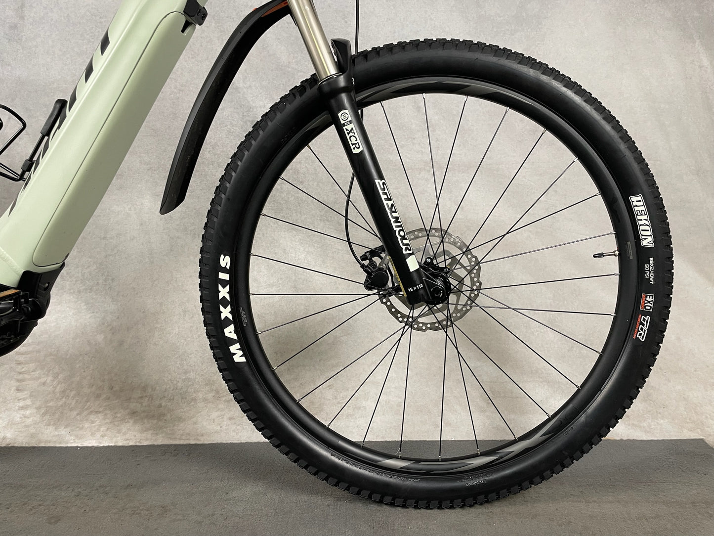Giant Fathom E+2