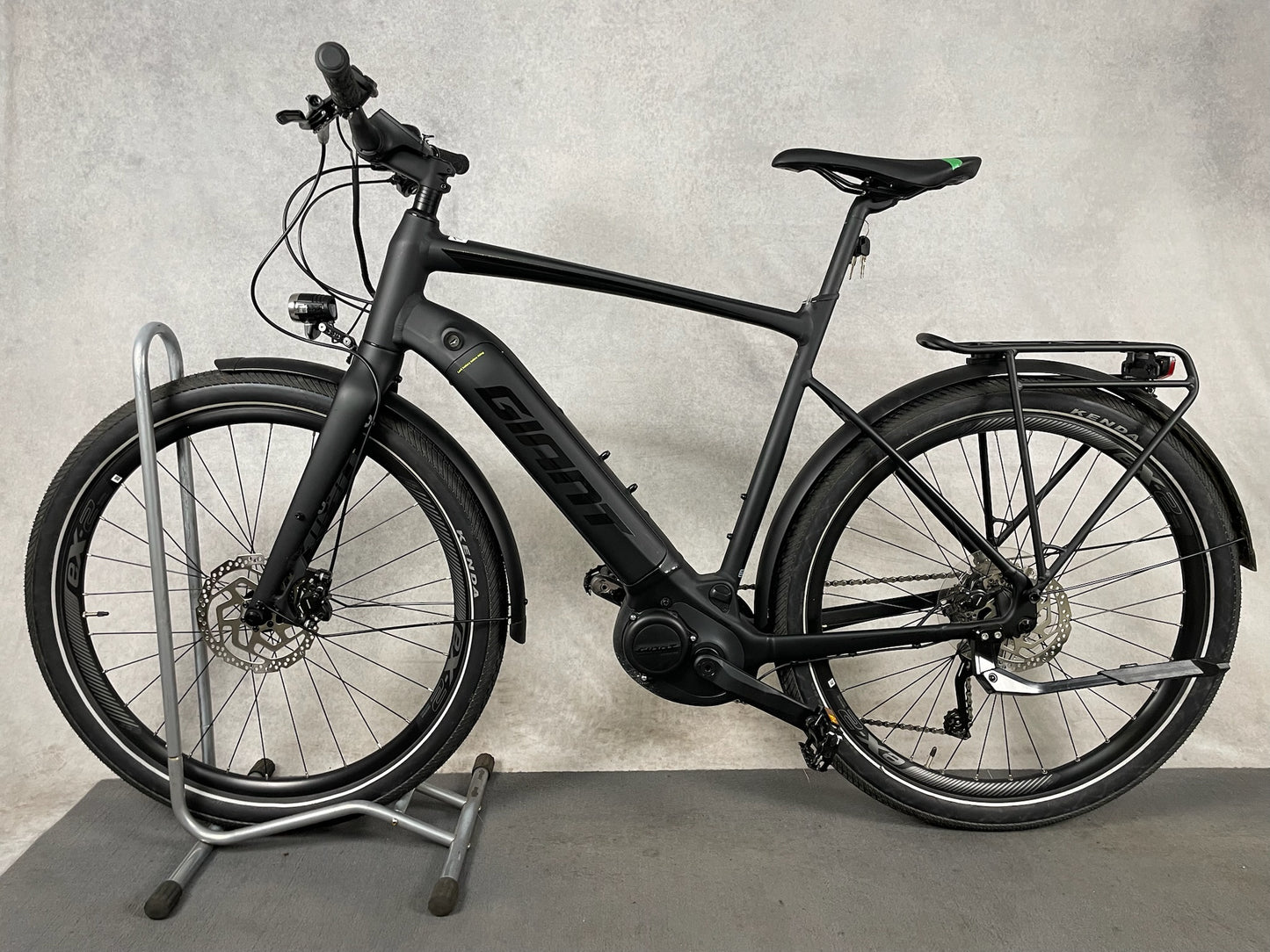 Giant FastRoad E+ EX black matt-gloss