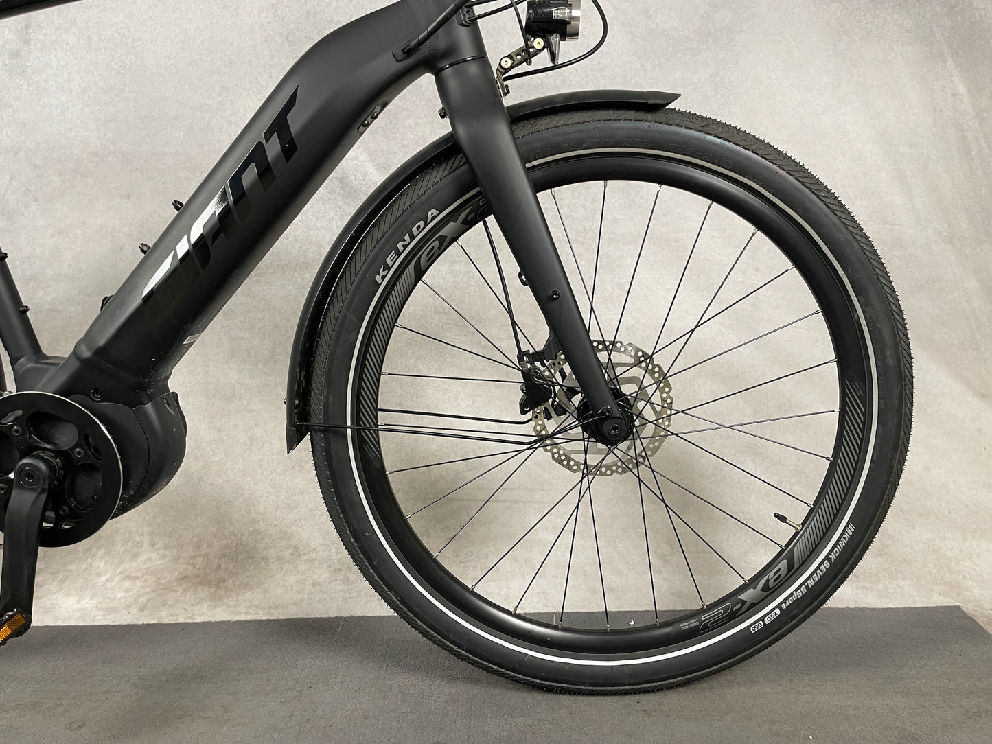 Giant FastRoad E+ EX black matt-gloss