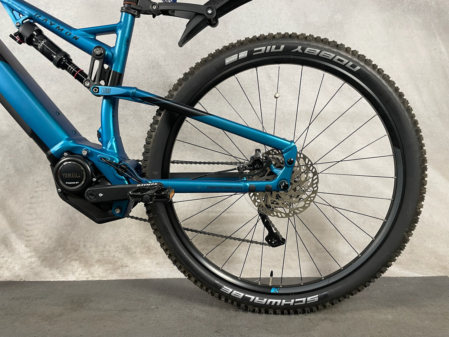 Raymon Fullray 150E