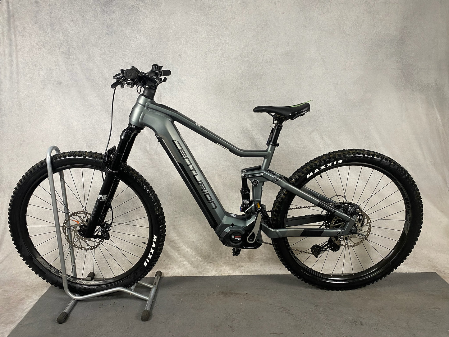 Centurion Numinis E R2700i