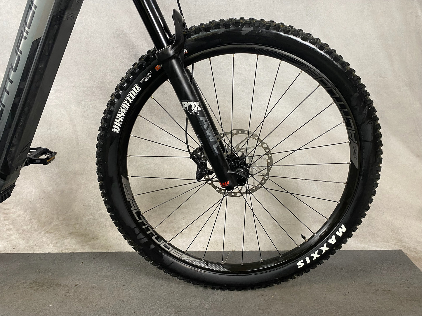 Centurion Numinis E R2700i