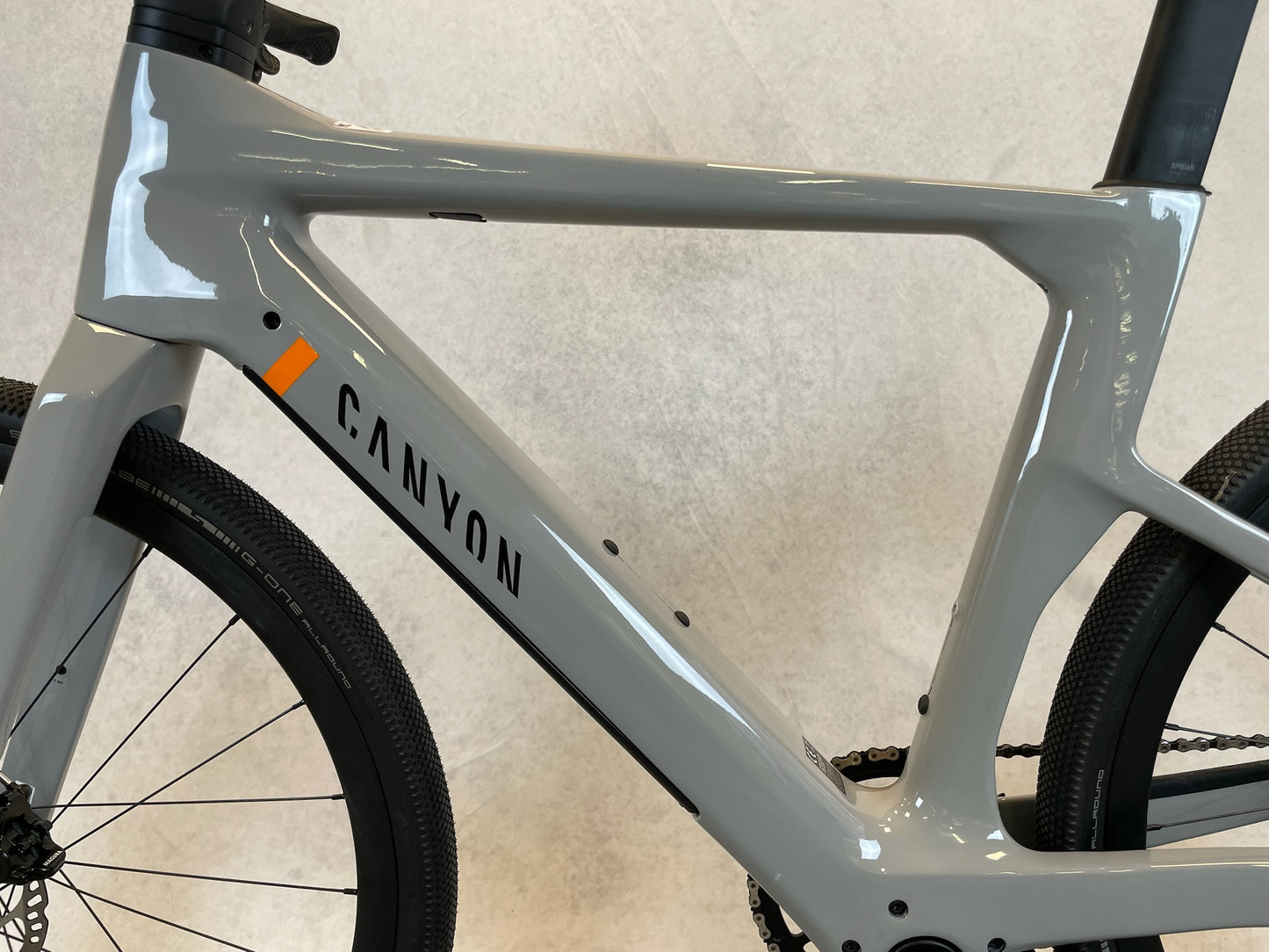 Canyon Roadlite:ON CF 9 LTD