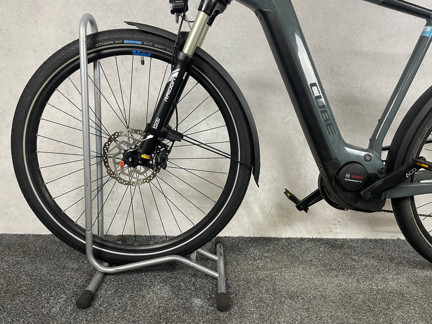 Cube Touring Hybrid One