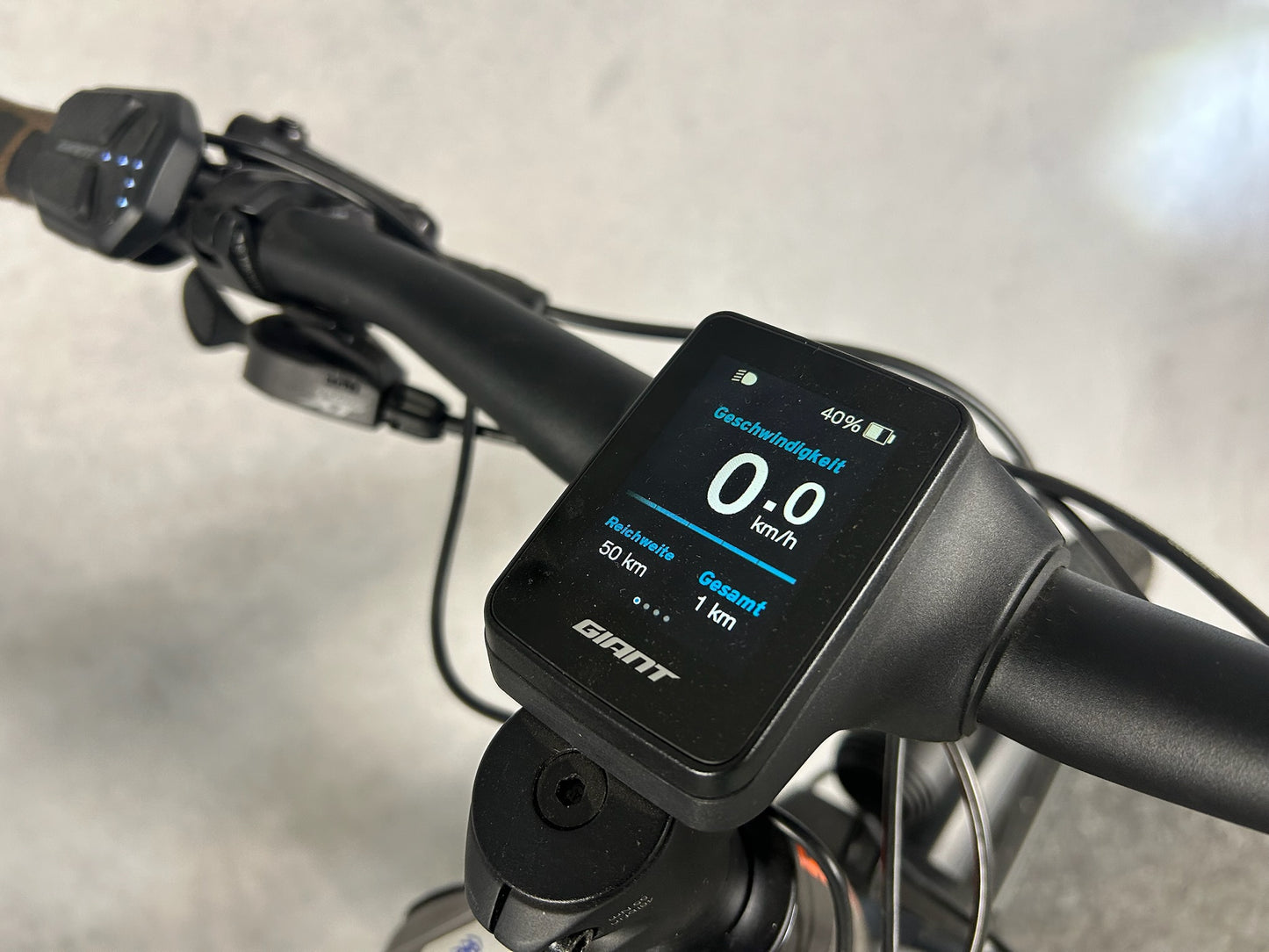Giant - Explore E+ 0 Pro GTS