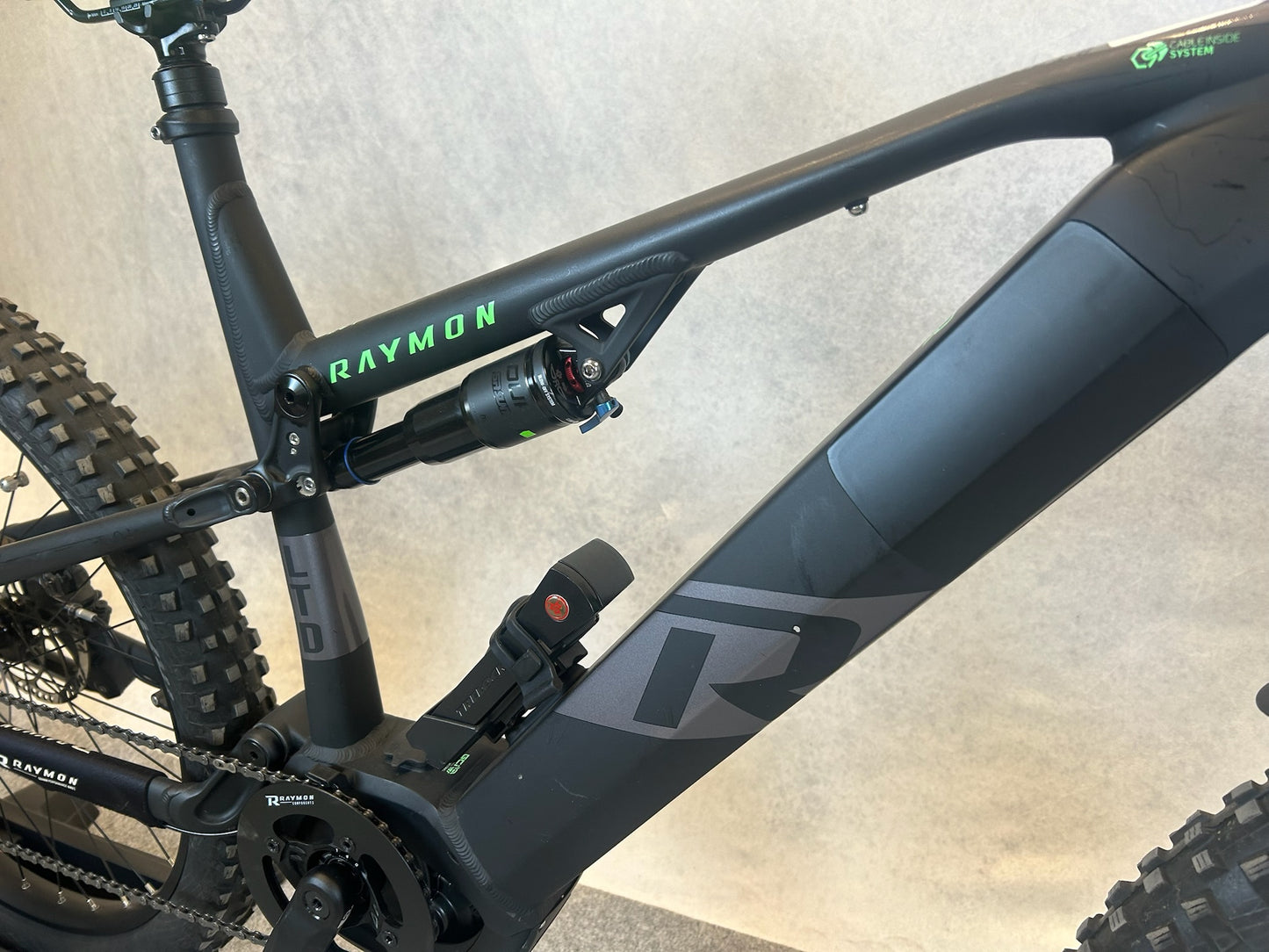 R Raymon LTD 1.0