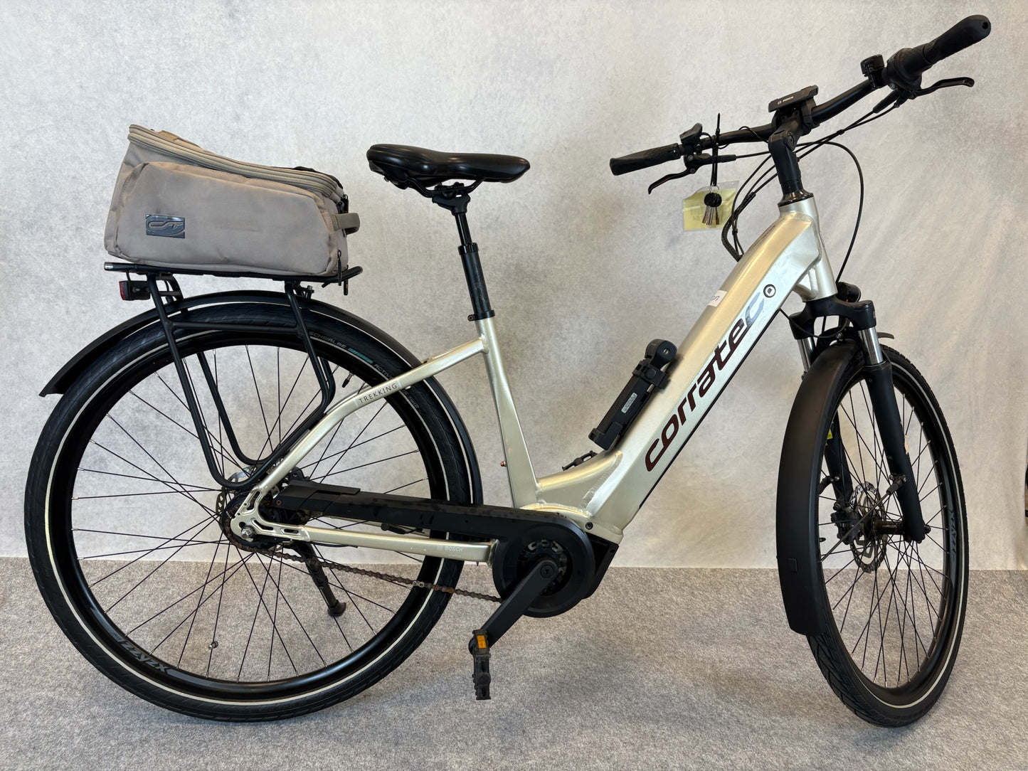 Corratec E-Power Trekking 28' P6 8SC