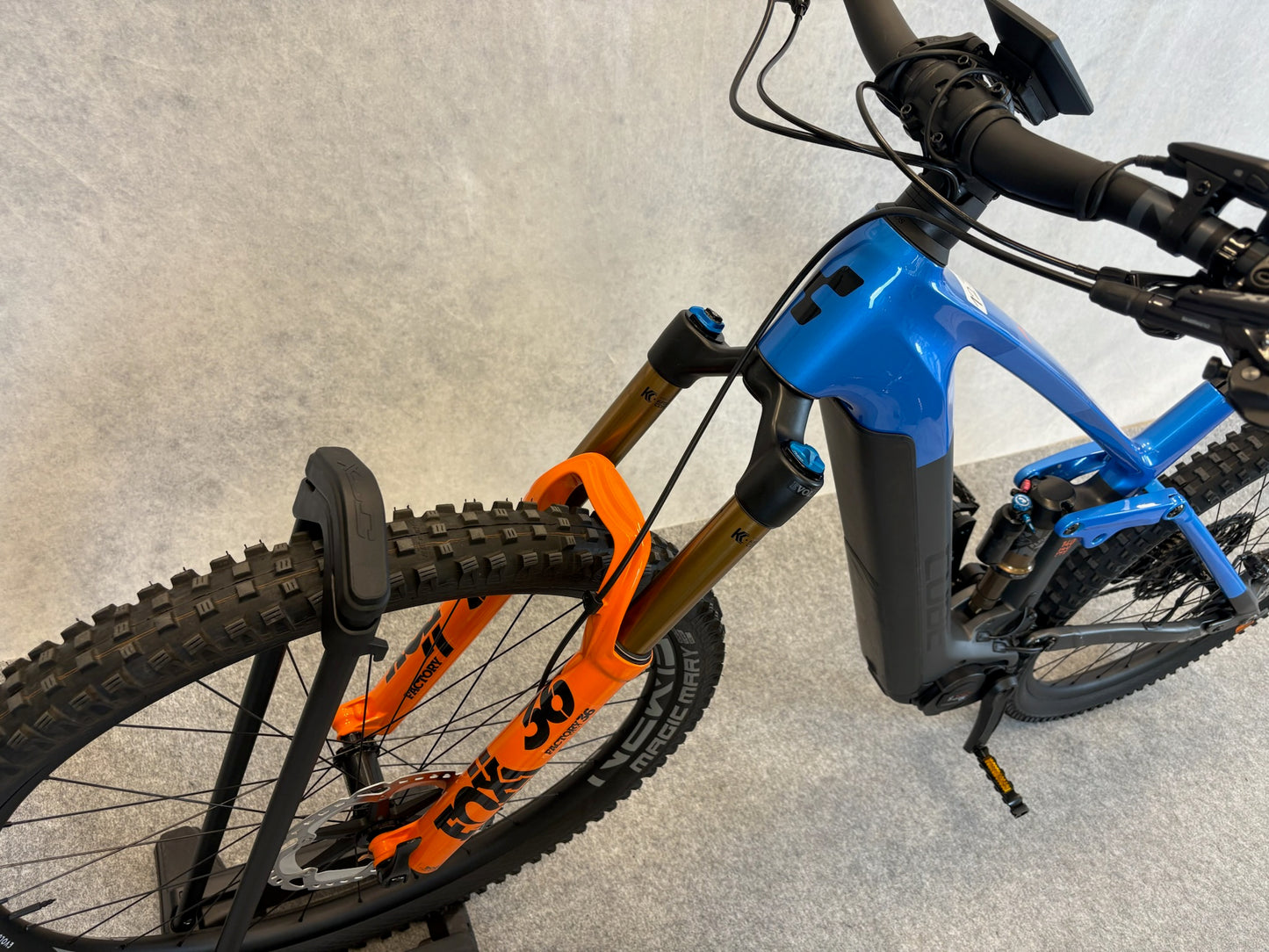 Cube Stereo 140 HPC Hybrid Actionteam