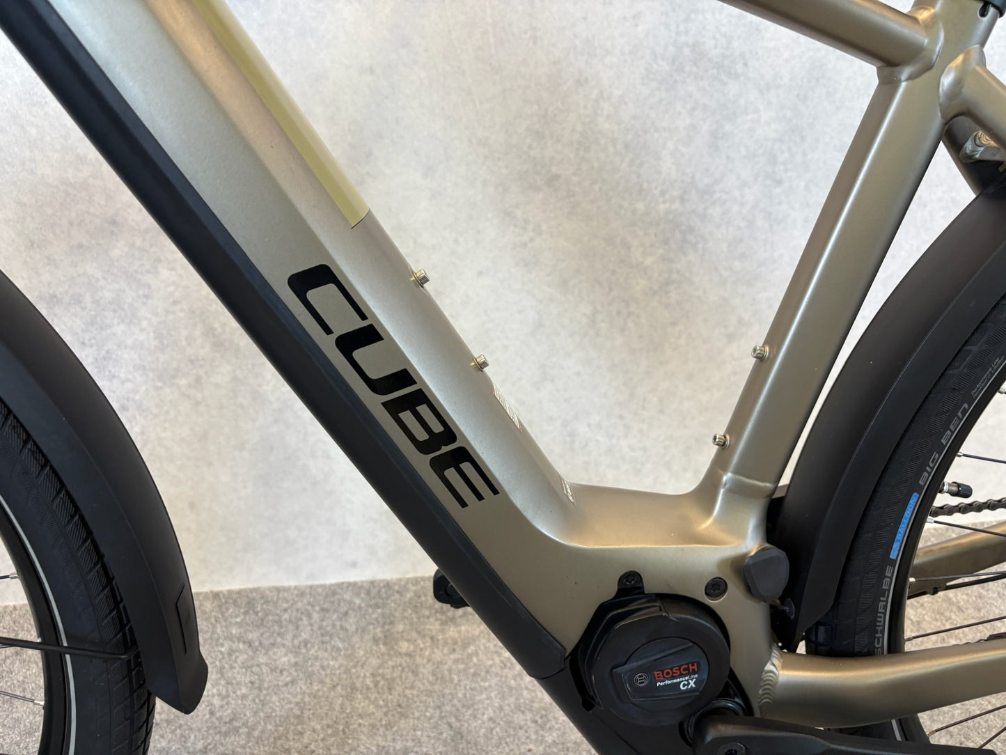 Cube Kathmandu Hybrid Pro 750