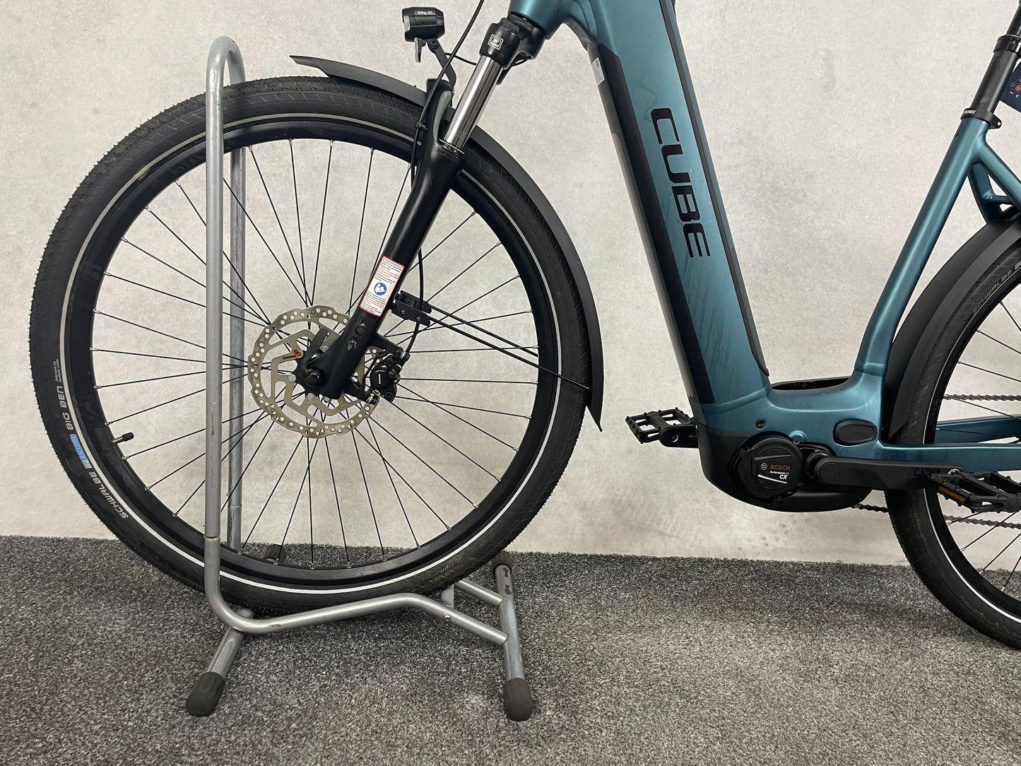 Cube Kathmandu Hybrid ONE 750