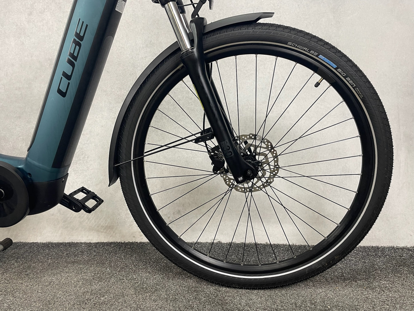Cube Kathmandu Hybrid ONE 750