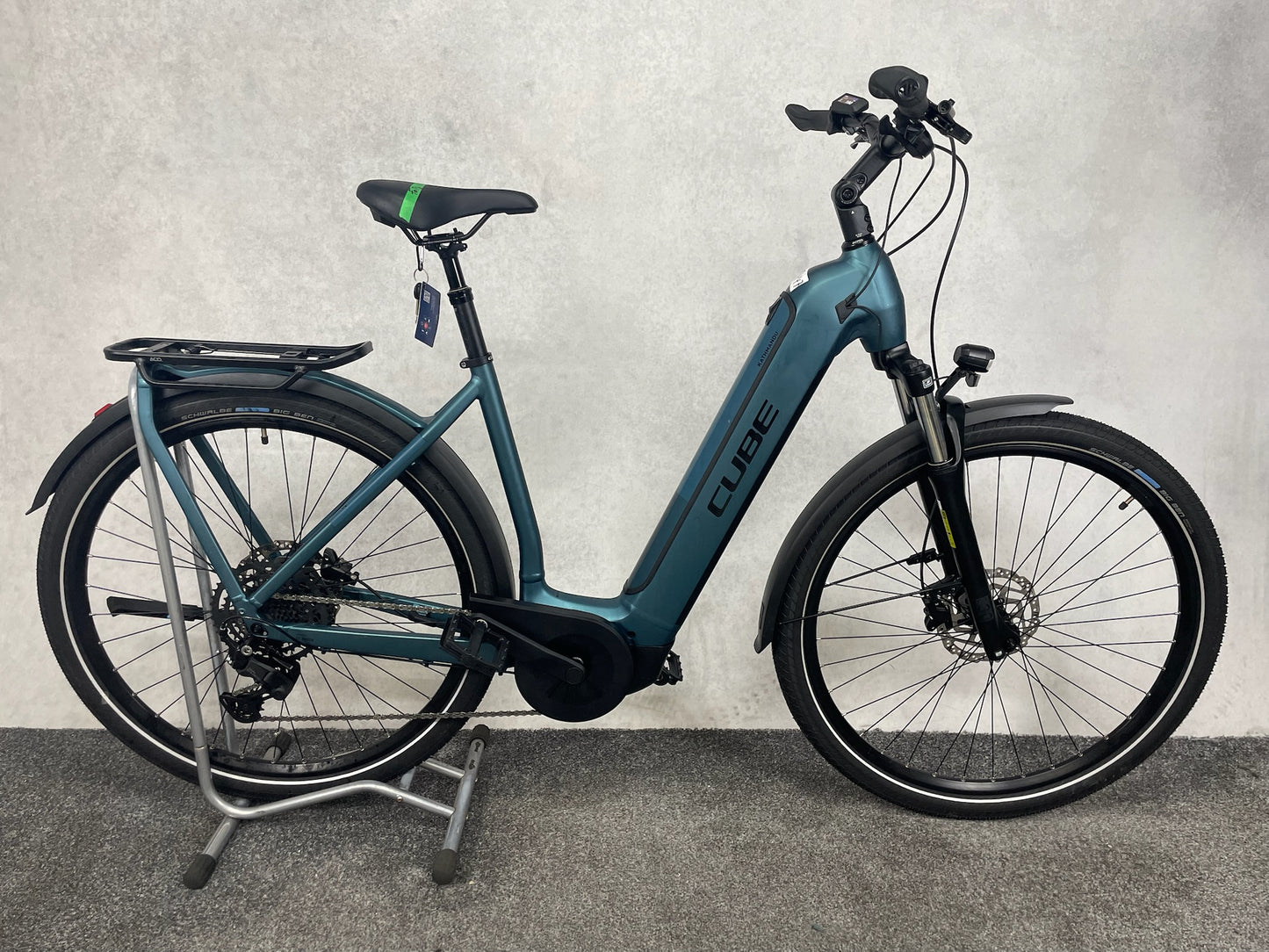 Cube Kathmandu Hybrid ONE 750