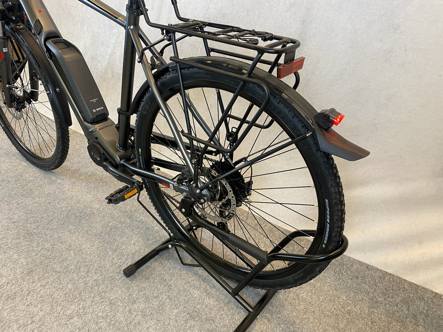 Pegasus Solero E9 Sport Cross Street