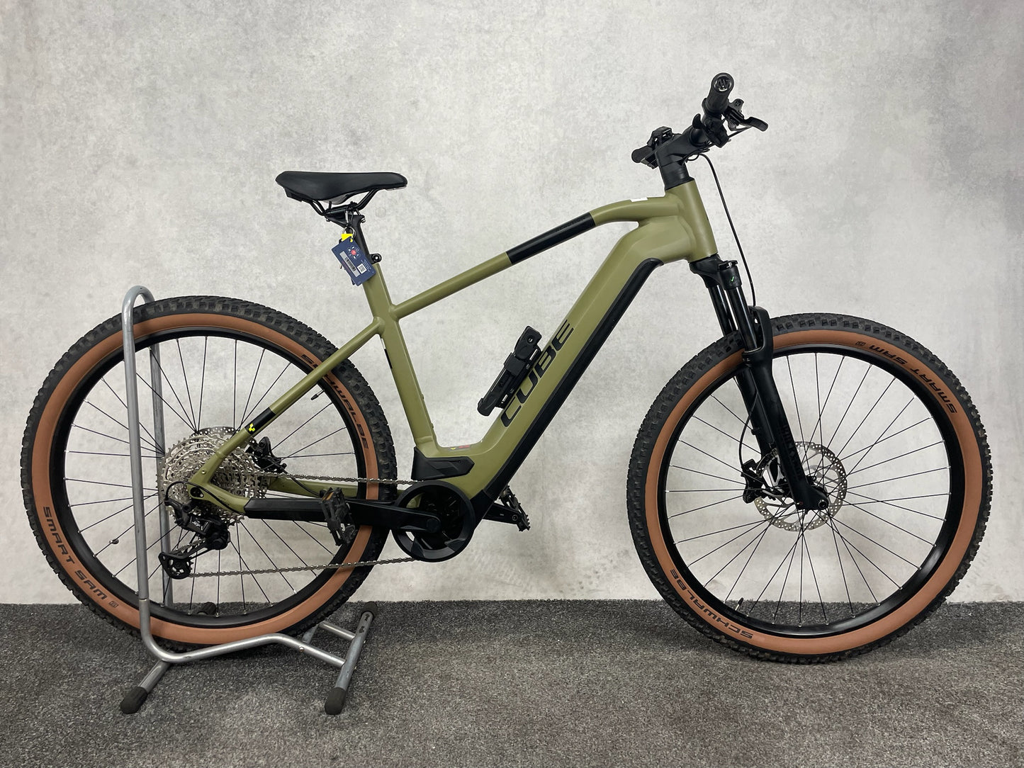 Cube Reaction Hybrid Race 750