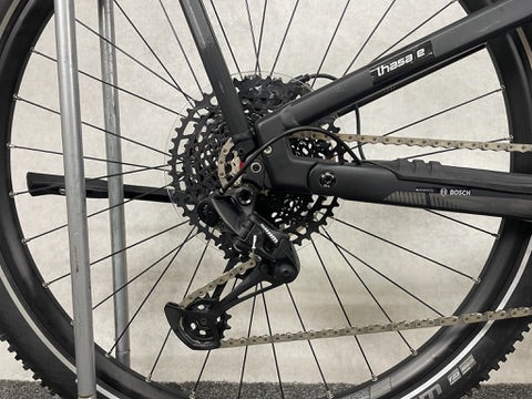 Centurion Lhasa R860i EQ