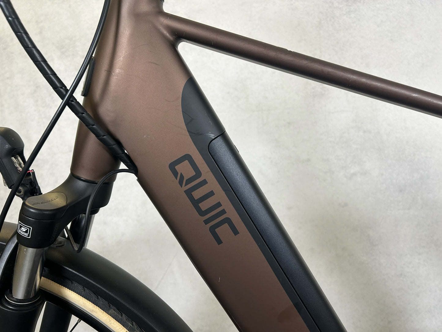 Qwic PREMIUM i MN7+ BELT Akku 540Wh / Diamant / Walnut Brown