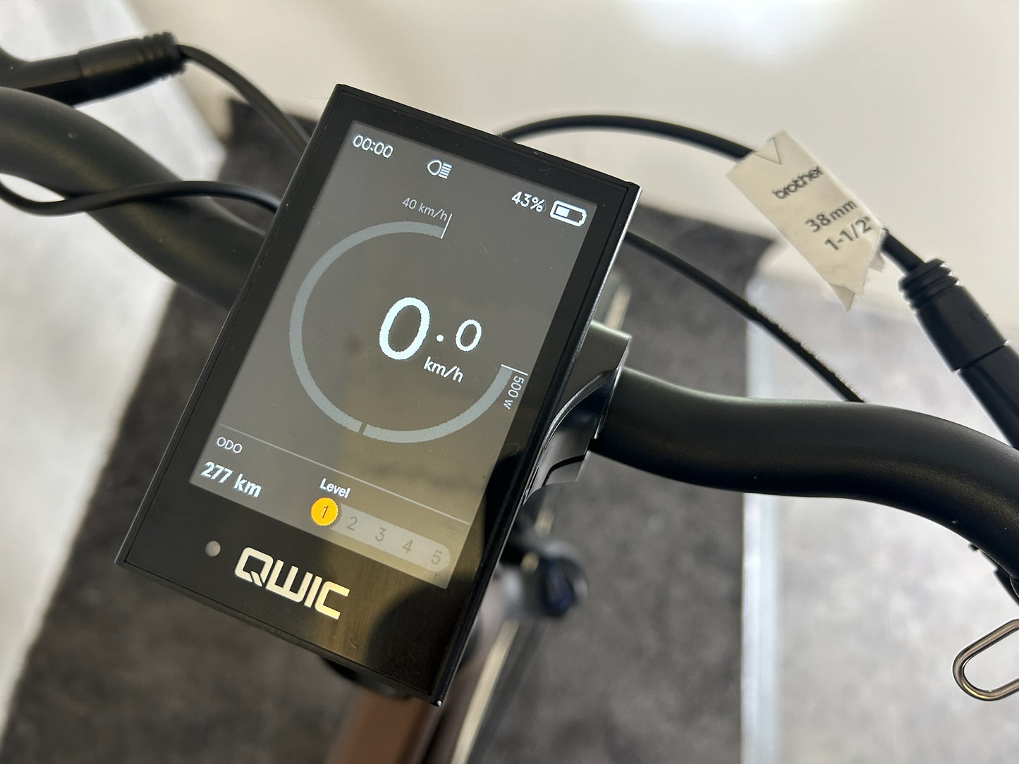 Qwic PREMIUM i MN7+ BELT Akku 540Wh / Diamant / Walnut Brown