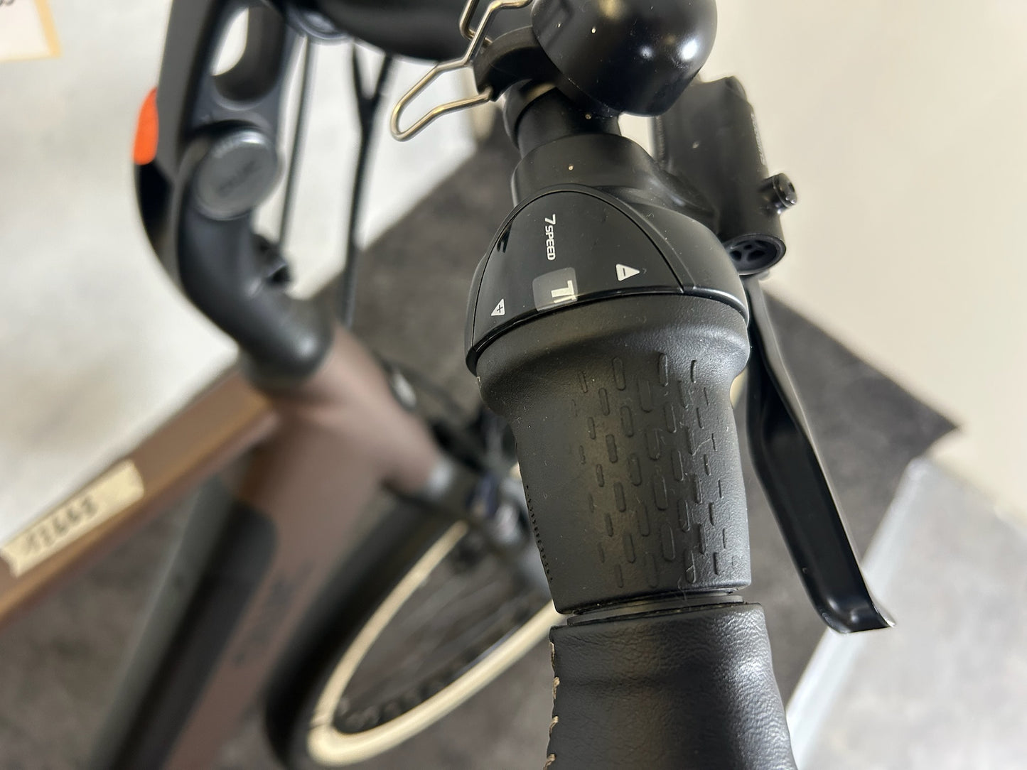 Qwic PREMIUM i MN7+ BELT Akku 540Wh / Diamant / Walnut Brown