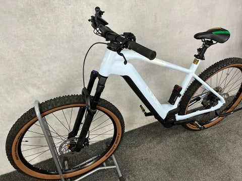 Cube Reaction Hybrid Pro 750
