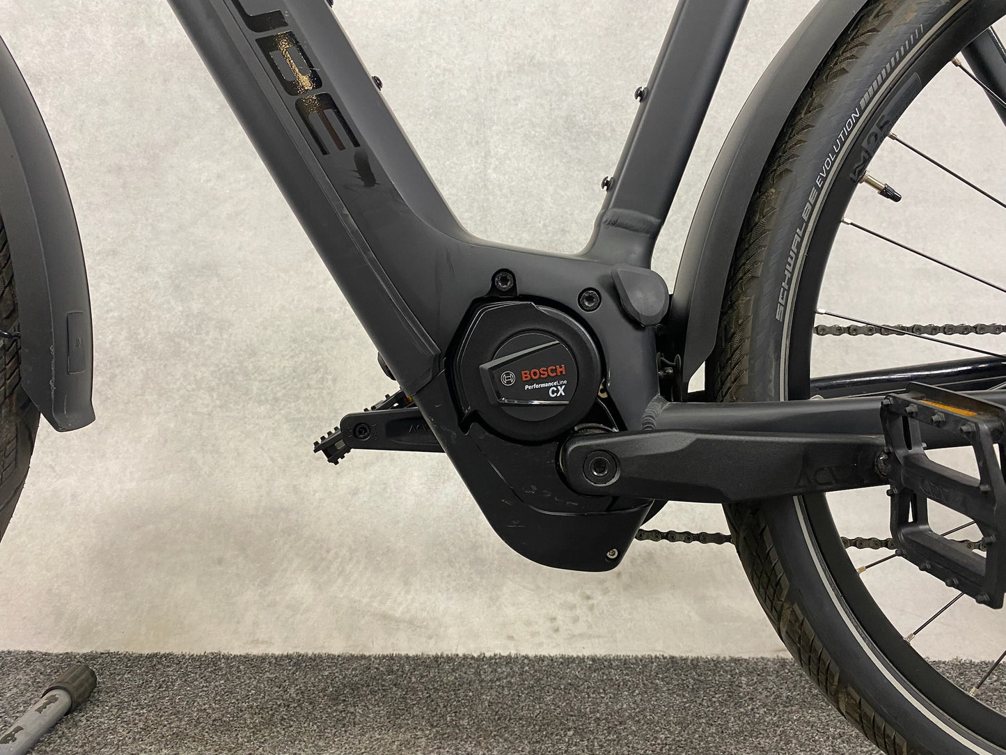 Cube Kathmandu Hybrid SLT 750