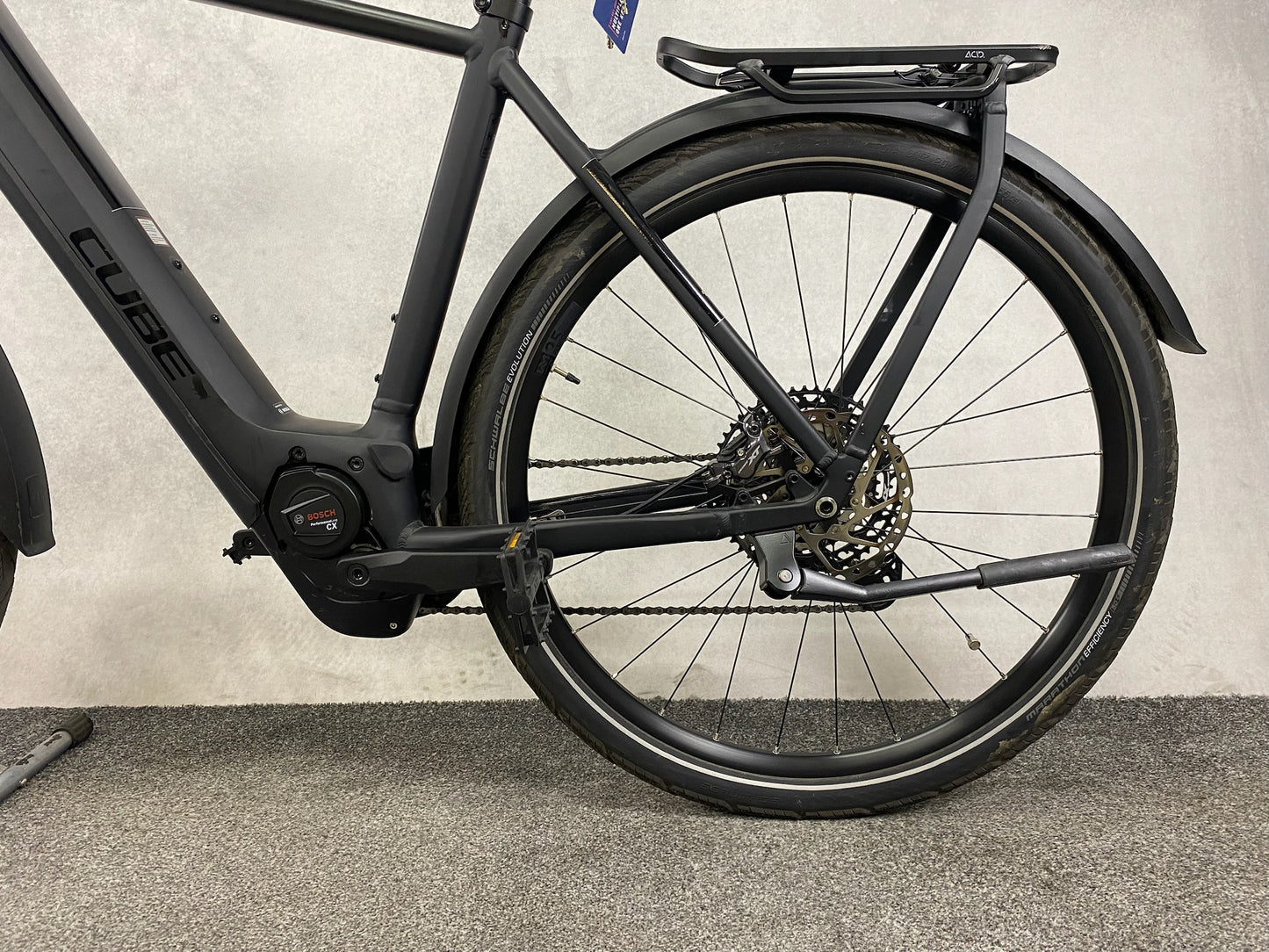 Cube Kathmandu Hybrid SLT 750