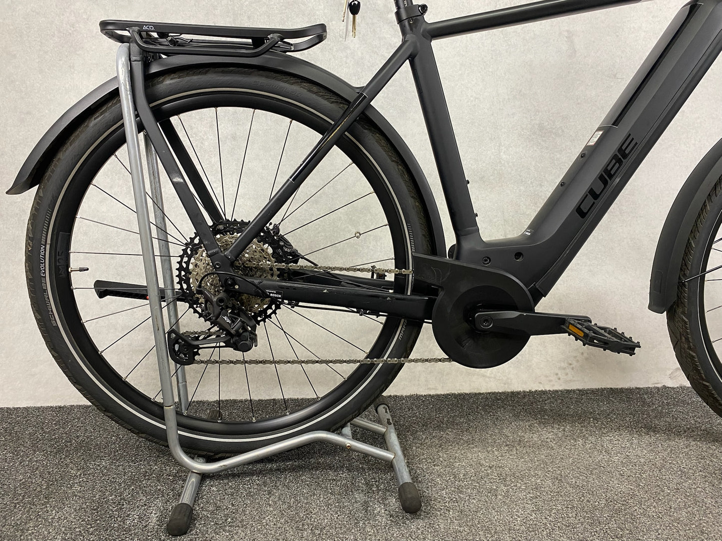 Cube Kathmandu Hybrid SLT 750