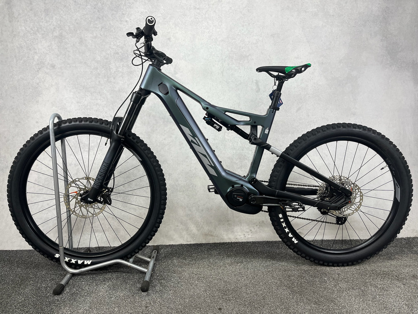 KTM MACINA KAPOHO ELITE Diamant space galaxy matt (grey+black) 48 cm (27,5") - L 2024