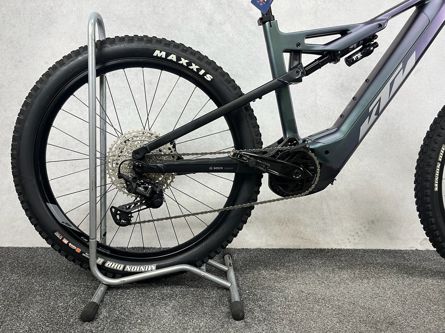 KTM MACINA KAPOHO ELITE Diamant space galaxy matt (grey+black) 48 cm (27,5") - L 2024