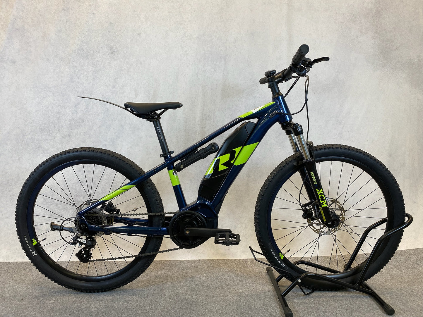 R Raymon HardRay E 1.0