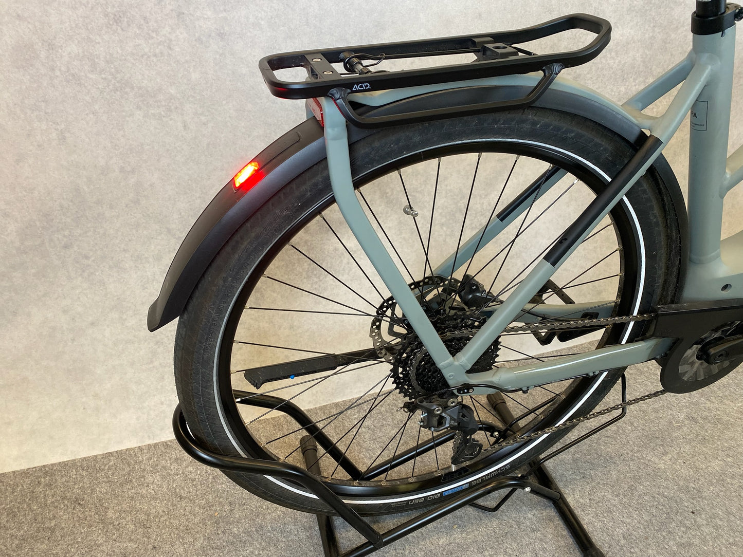 Cube Kathmandu Hybrid ONE 750