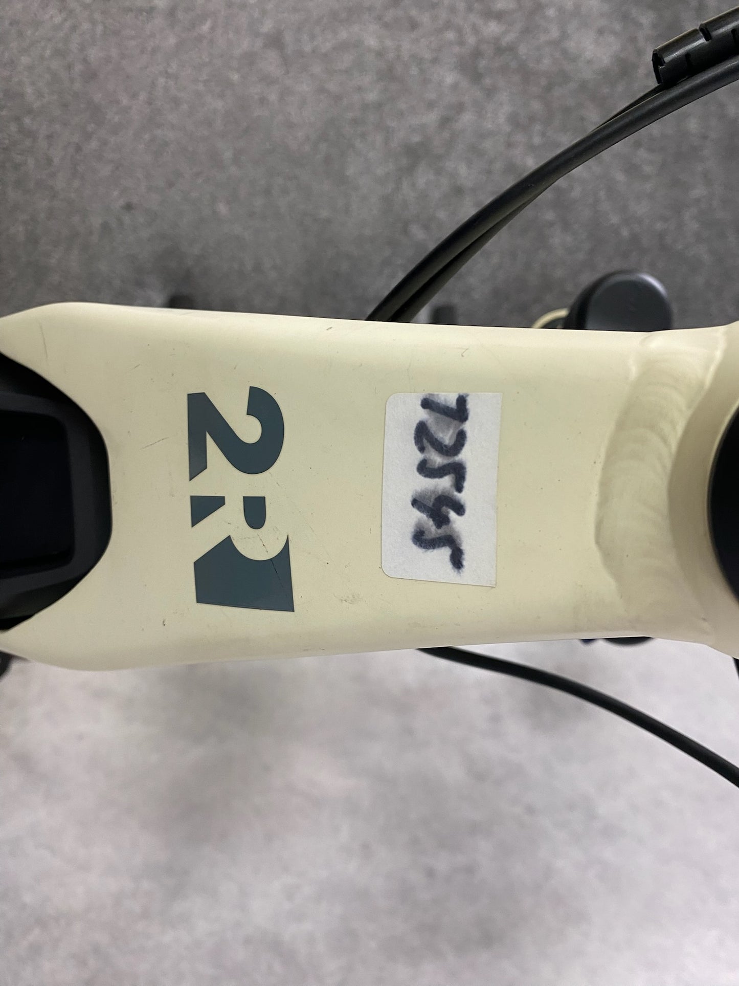 2R manufaktur Elo 9 Wave