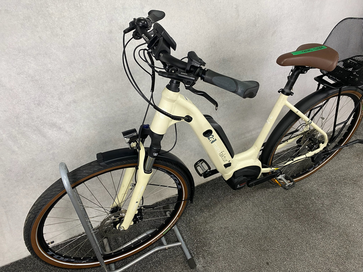 2R manufaktur Elo 9 Wave