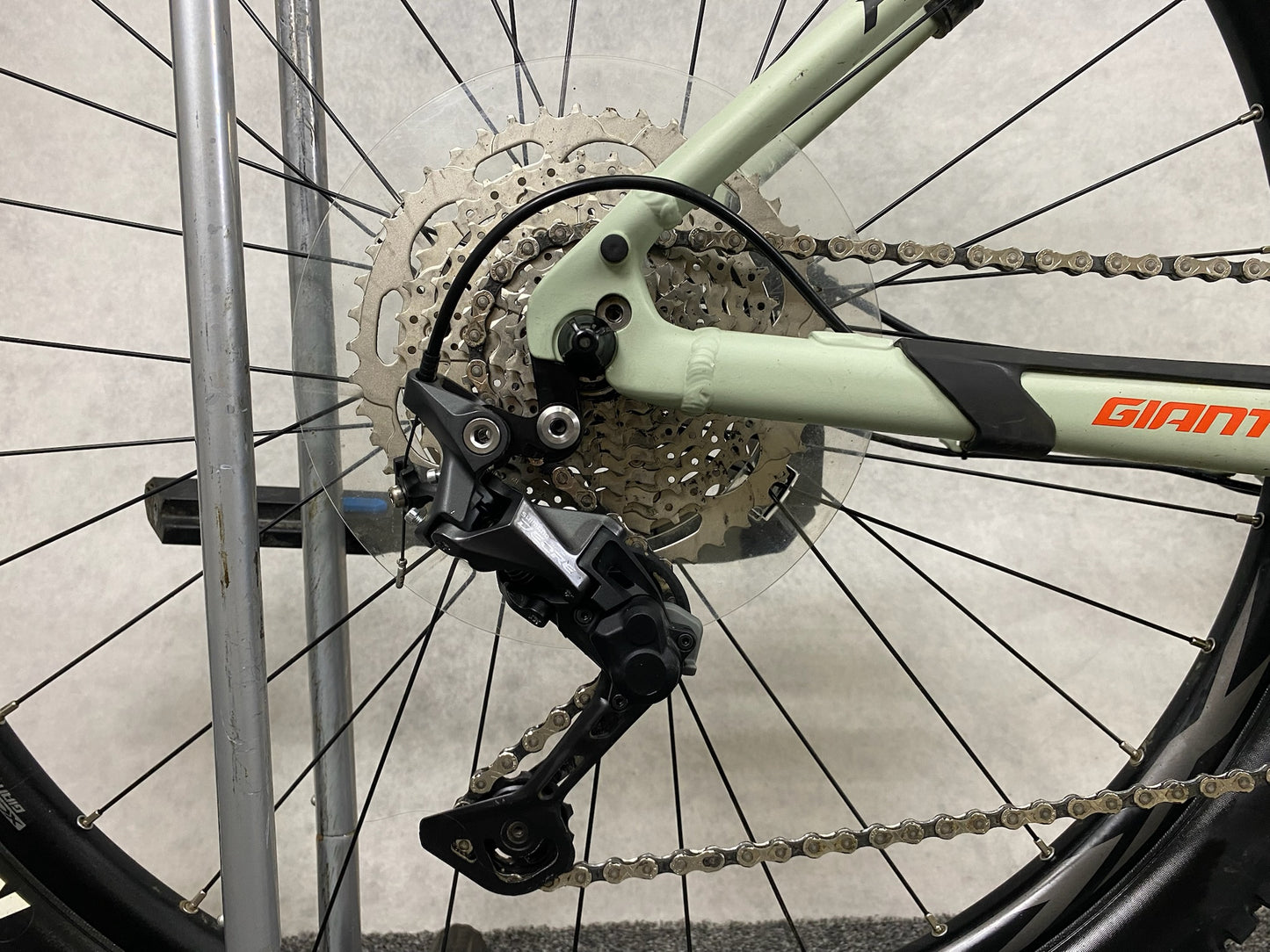Giant Fathom E+2