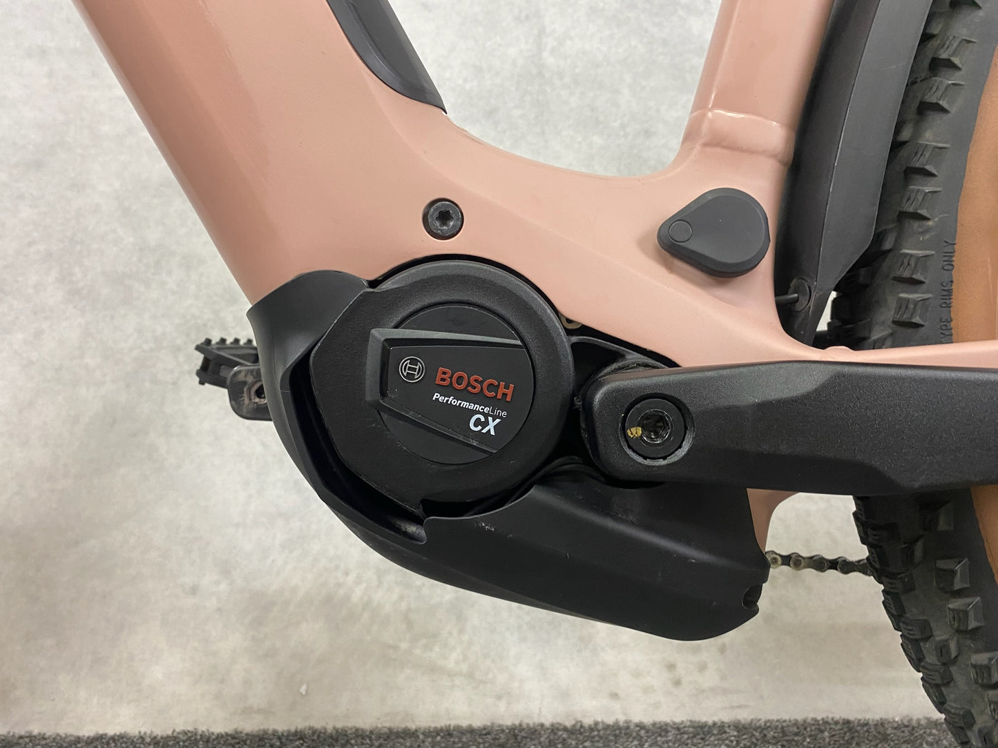 Cube Reaction Hybrid Pro 625