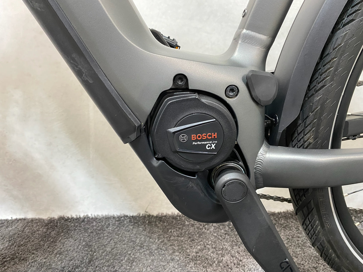 Cube Kathmandu Hybrid SLT 750