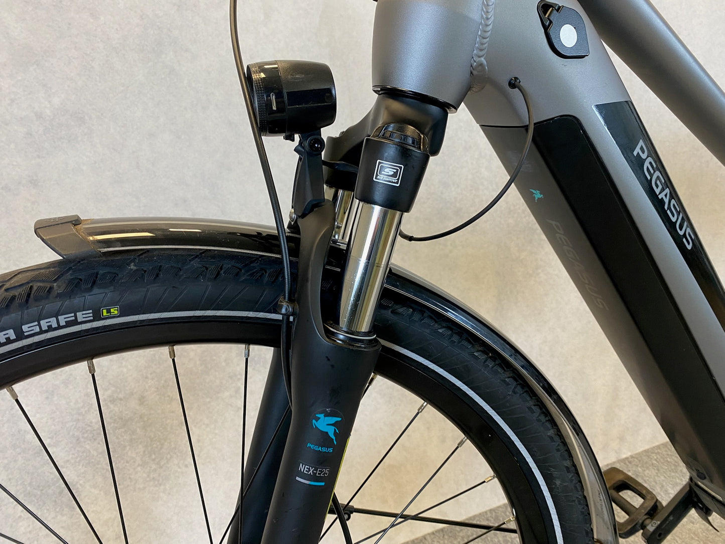 Pegasus Evo Cx D 28' 750Wh