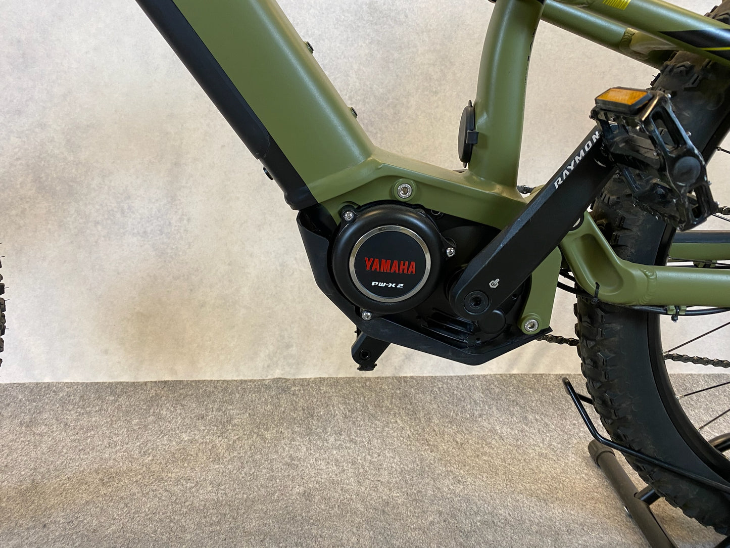R Raymon TrailRay 160E 8.0 47 cm