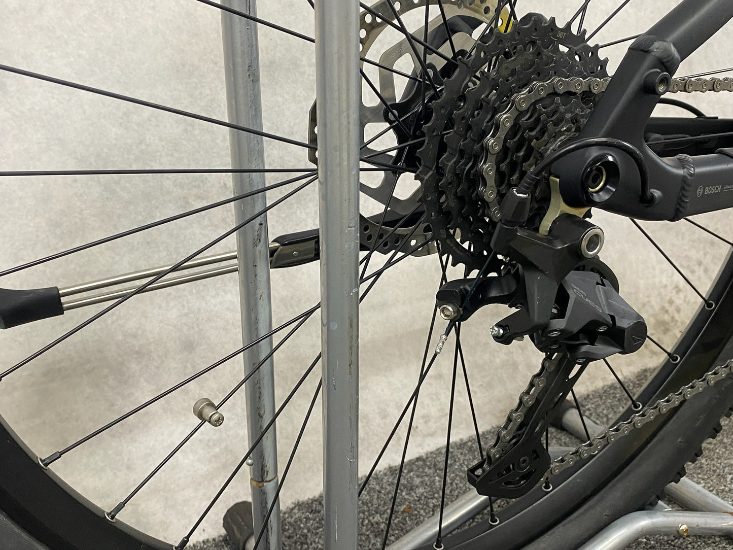 Carver Strict E.400 LTD