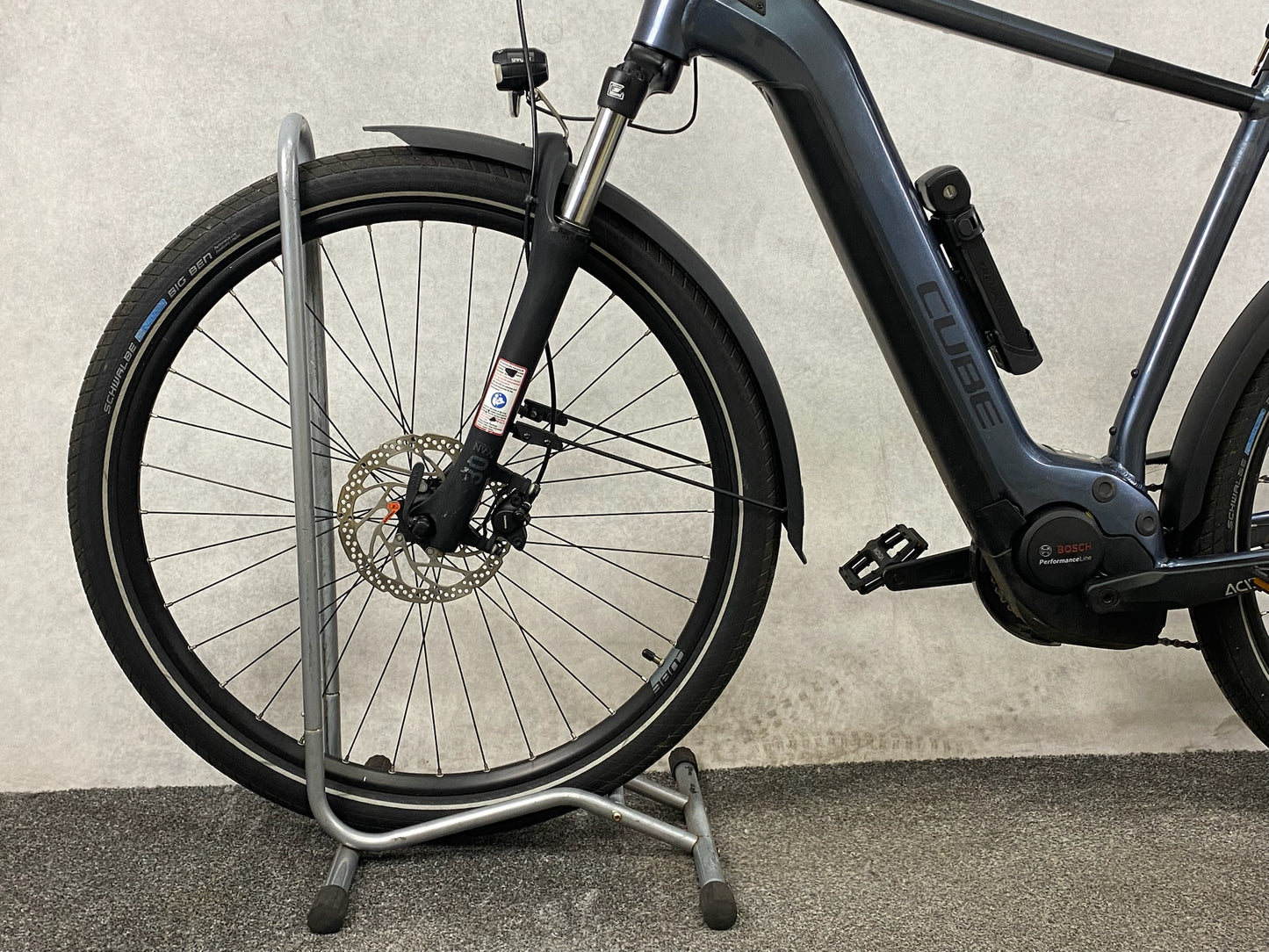 Cube Touring Hybrid Pro 625