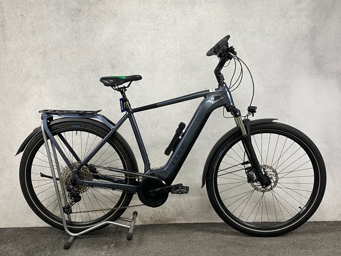 Cube Touring Hybrid Pro 625