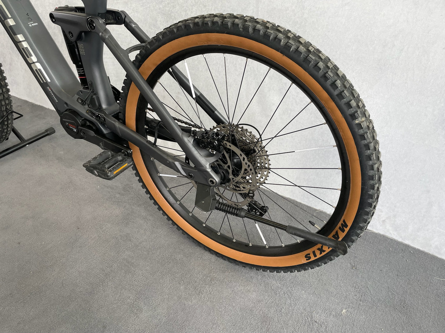 Cube Stereo Hybrid 160 HPC SL