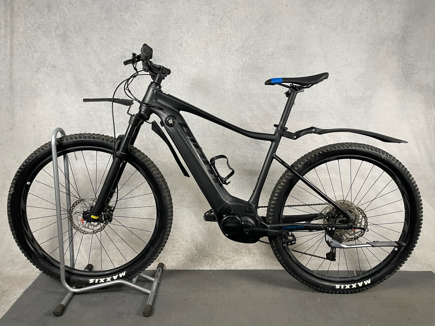 Giant Fathom E+2