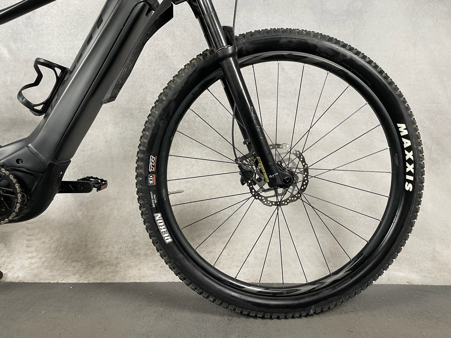 Giant Fathom E+2
