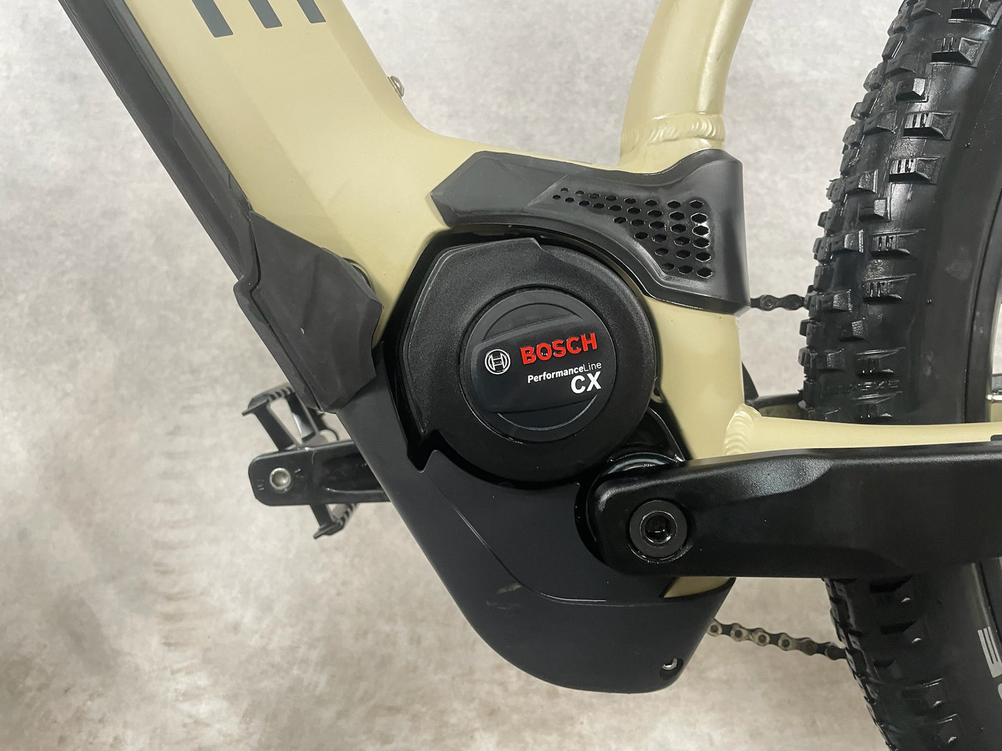 Cube Reaction Hybrid Pro 625