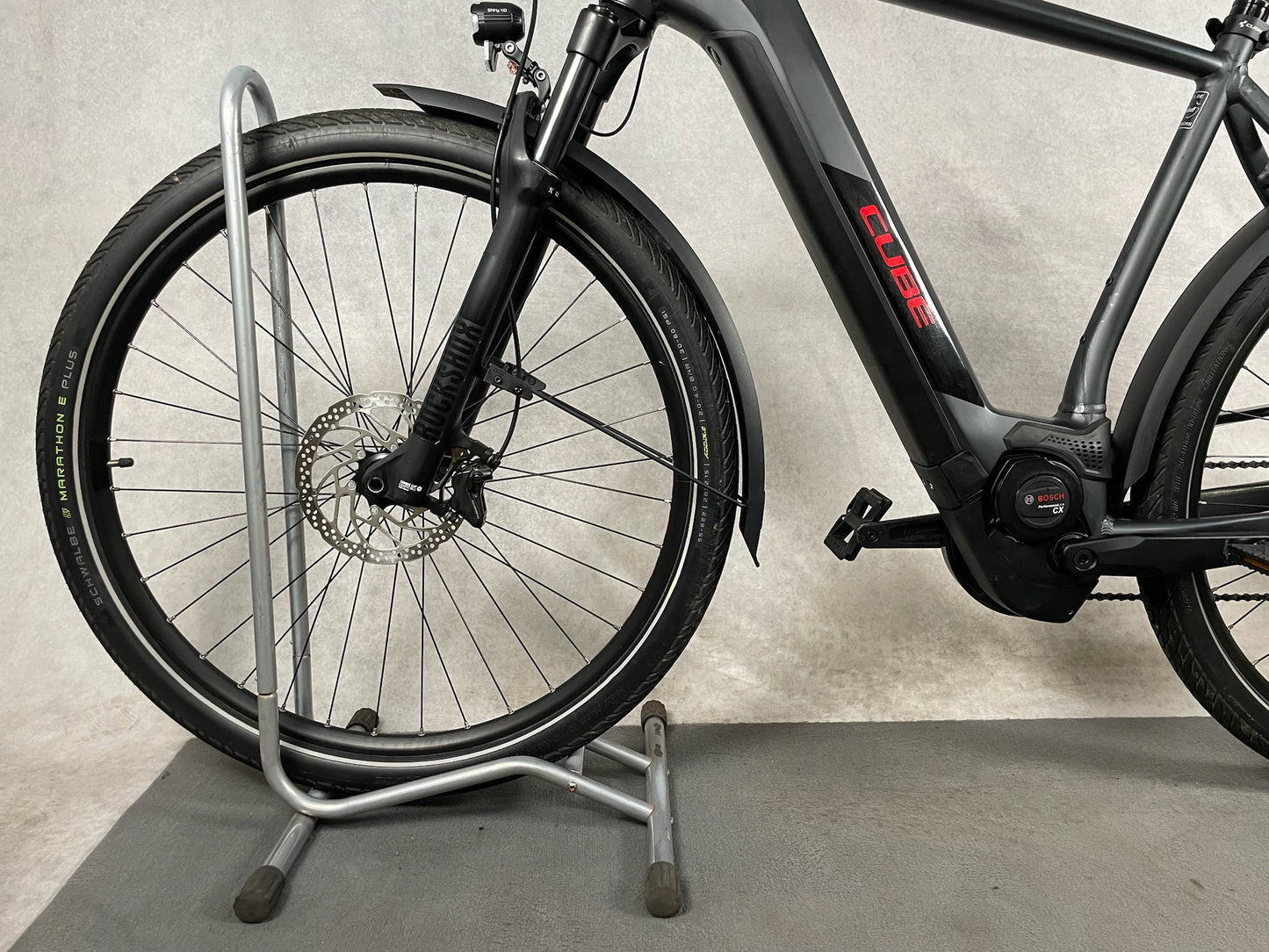 Cube Kathmandu Hybrid SL 625 He28 58cm iridium´n´red