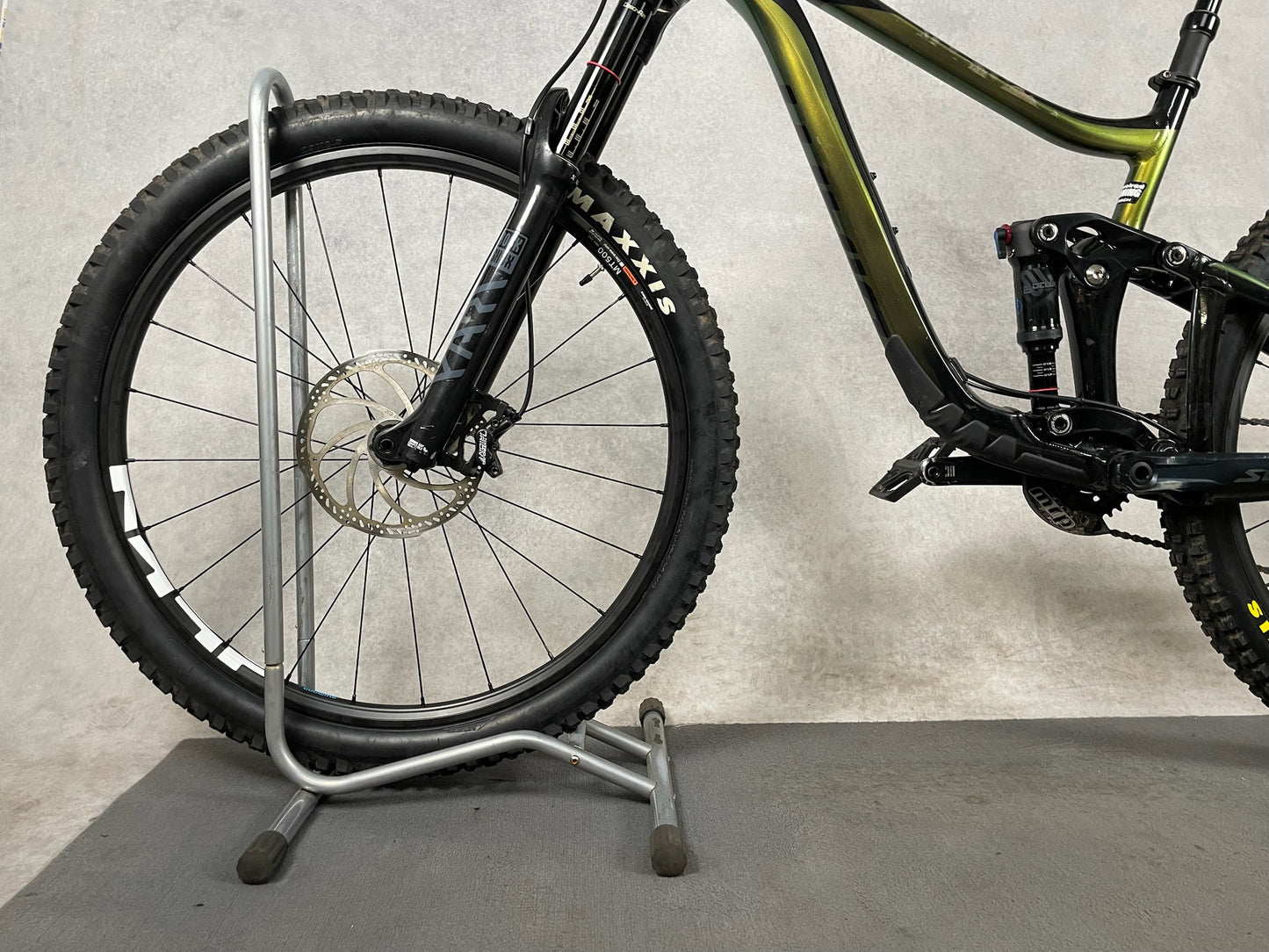 GIANT Reign 29 2