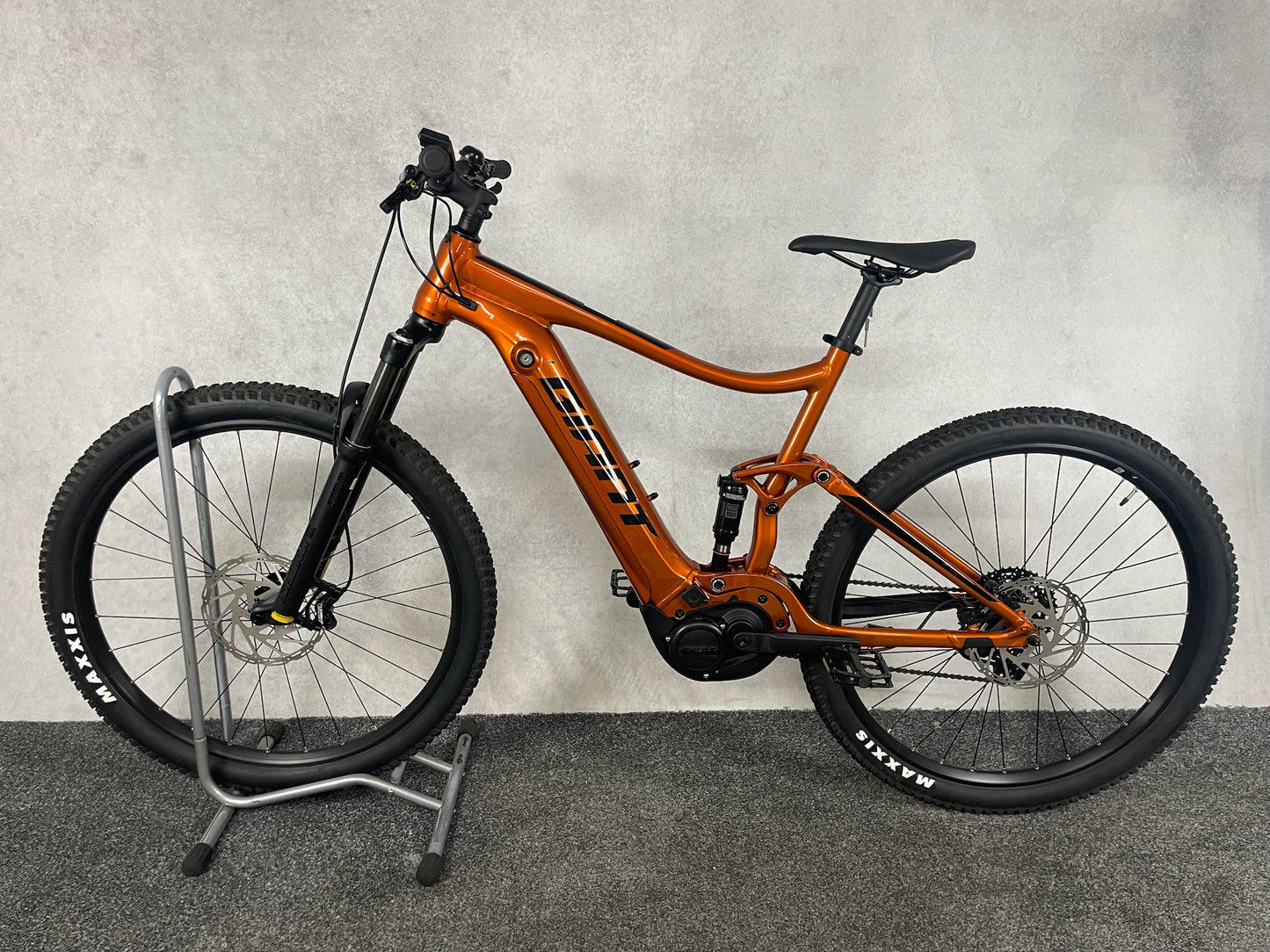Giant Stance E+ 2 500