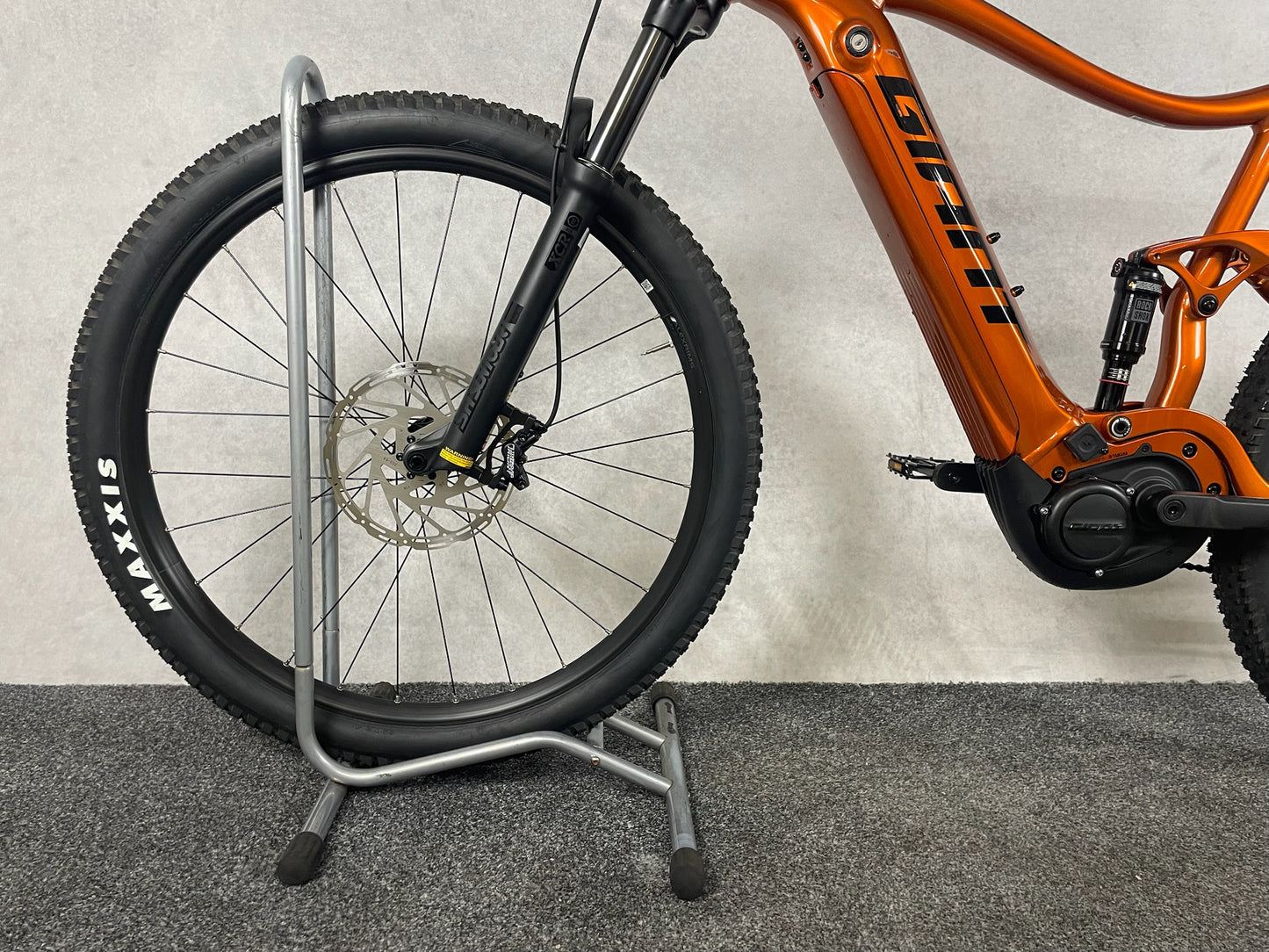 Giant Stance E+ 2 500