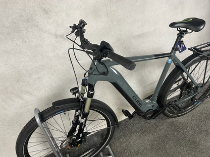 Cube Touring Hybrid One
