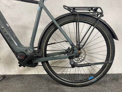 Cube Touring Hybrid One